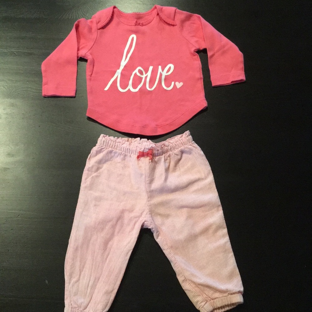 🎉HP🎉💕Long Sleeved “Love” Shirt w/ Pants